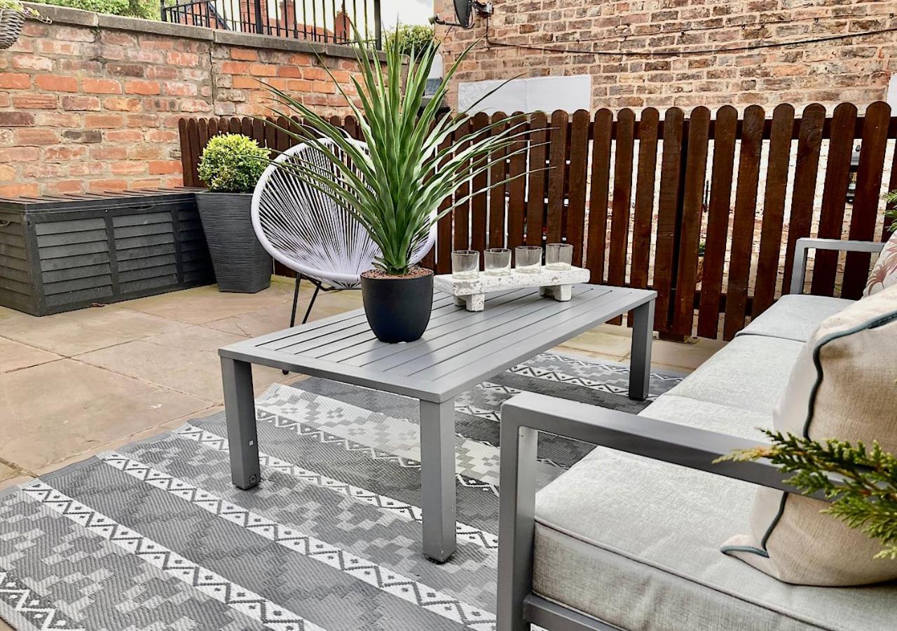 The Lodge Chester - Luxury Apartment For Two, With Free Parking! Hough Green Екстер'єр фото