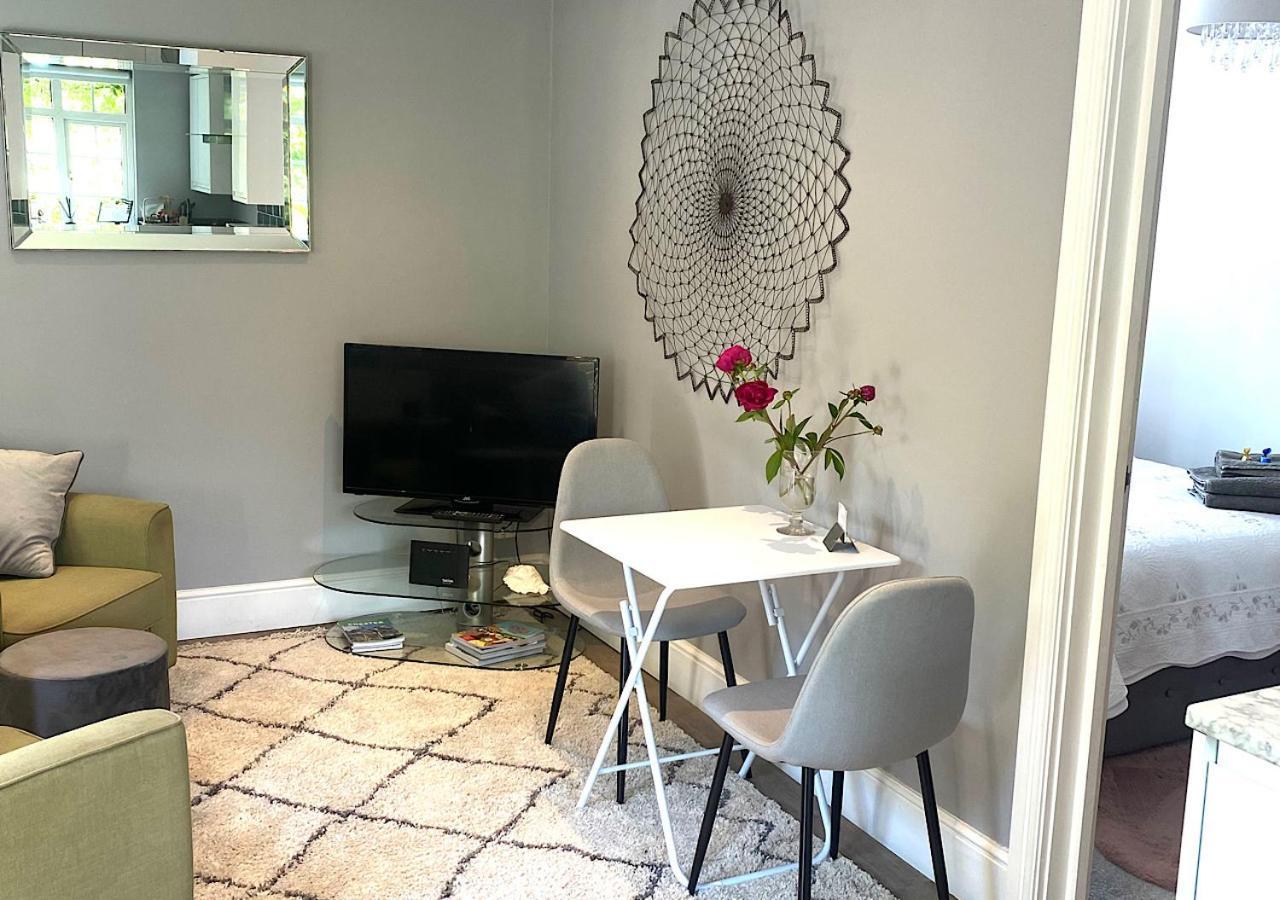 The Lodge Chester - Luxury Apartment For Two, With Free Parking! Hough Green Екстер'єр фото
